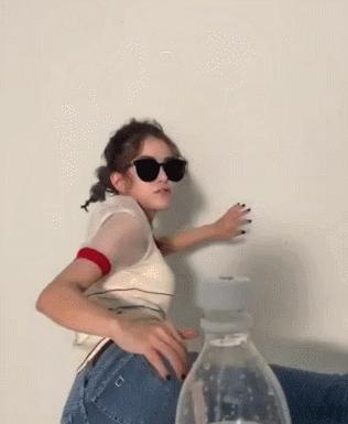 瓶盖挑战康纳,瓶盖挑战潘玮柏