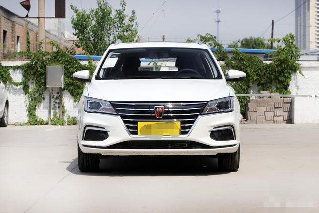 荣威ei5新款,荣威ei5智联版和豪华版有什么区别