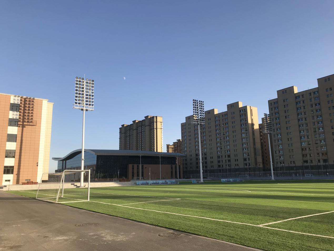 恒大银河战舰,恒大足球场用的什么灯