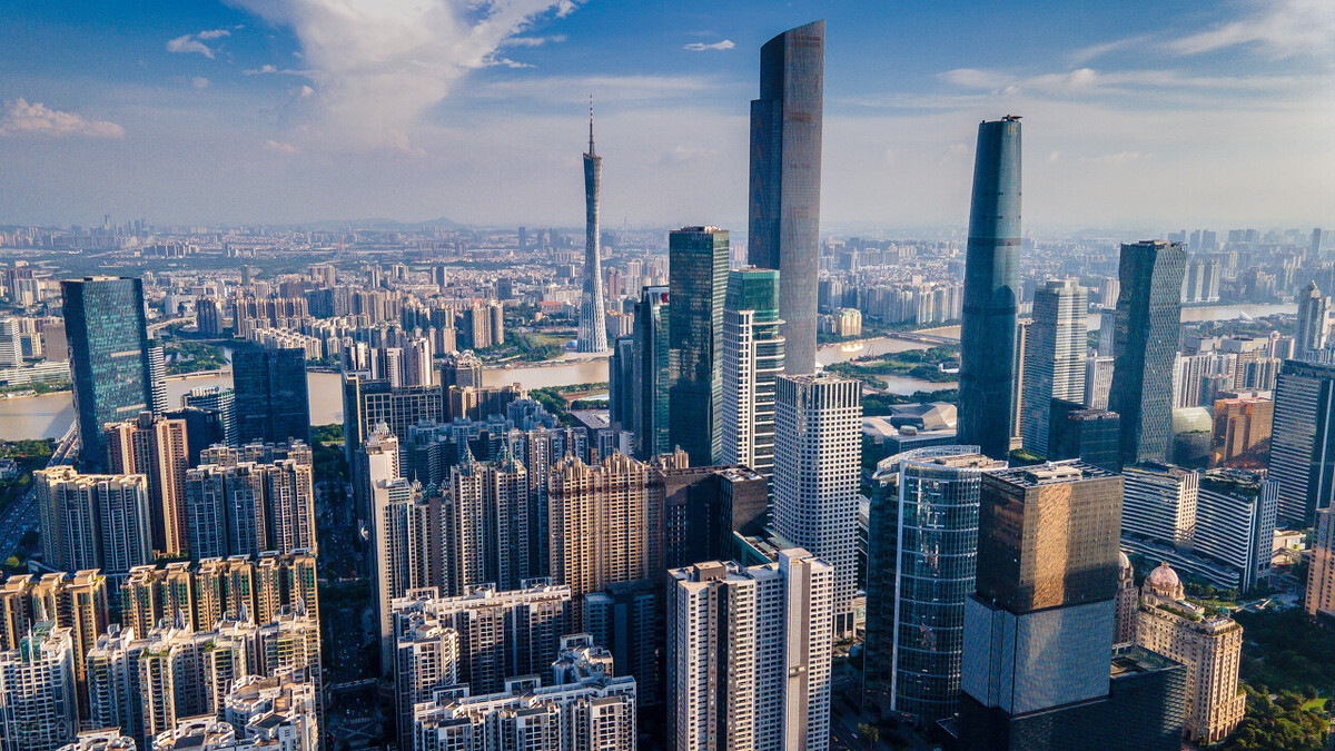 广州跟深圳哪个经济好,深圳广州经济