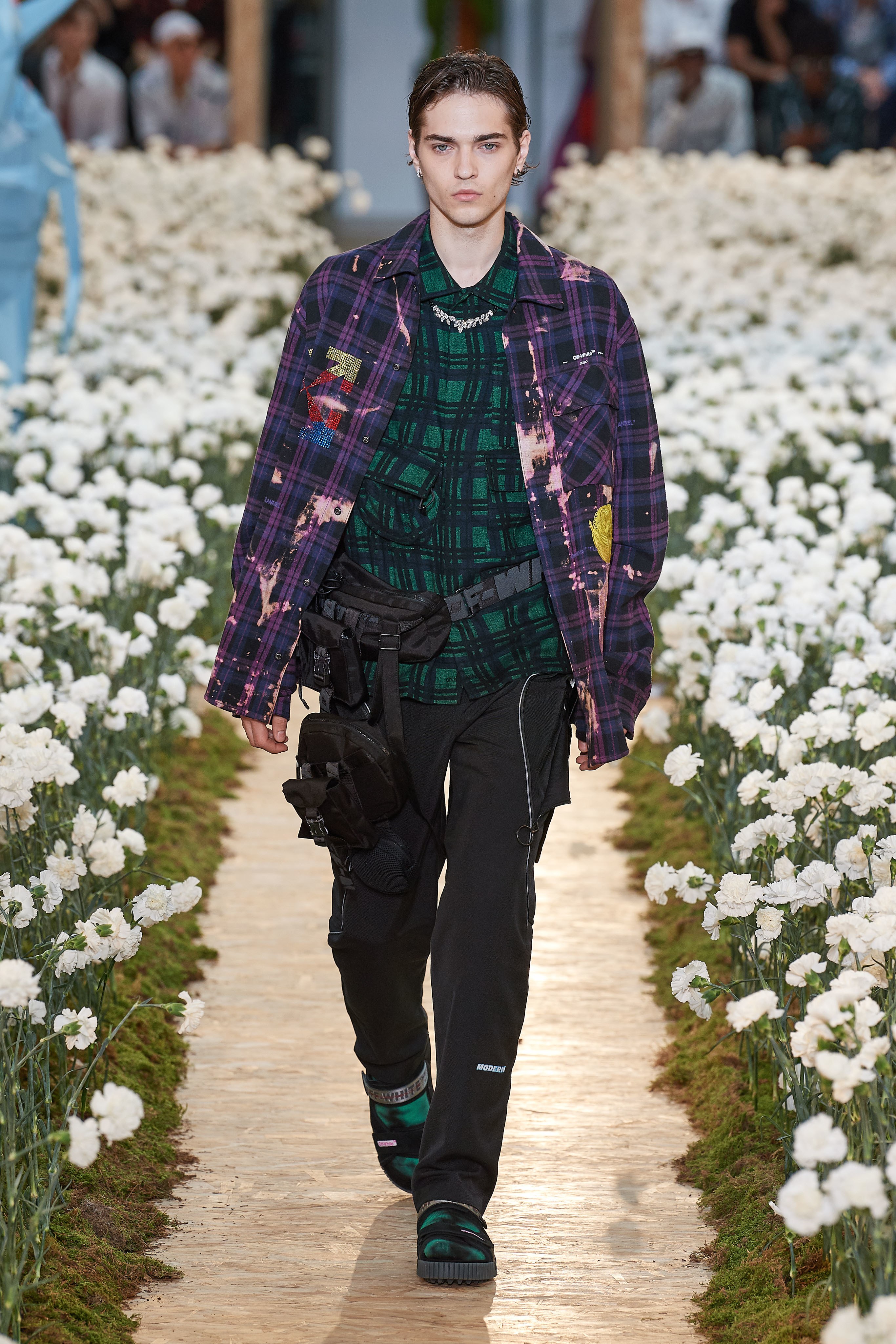 释出一双匹配GD联名AF1级别的鞋，我打赌它只出现在别人的鞋柜里