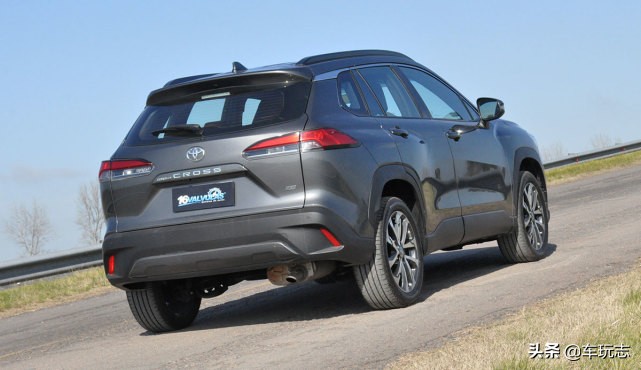丰田卡罗拉cross实车定位高于c-hr,2020款丰田卡罗拉cross版展示