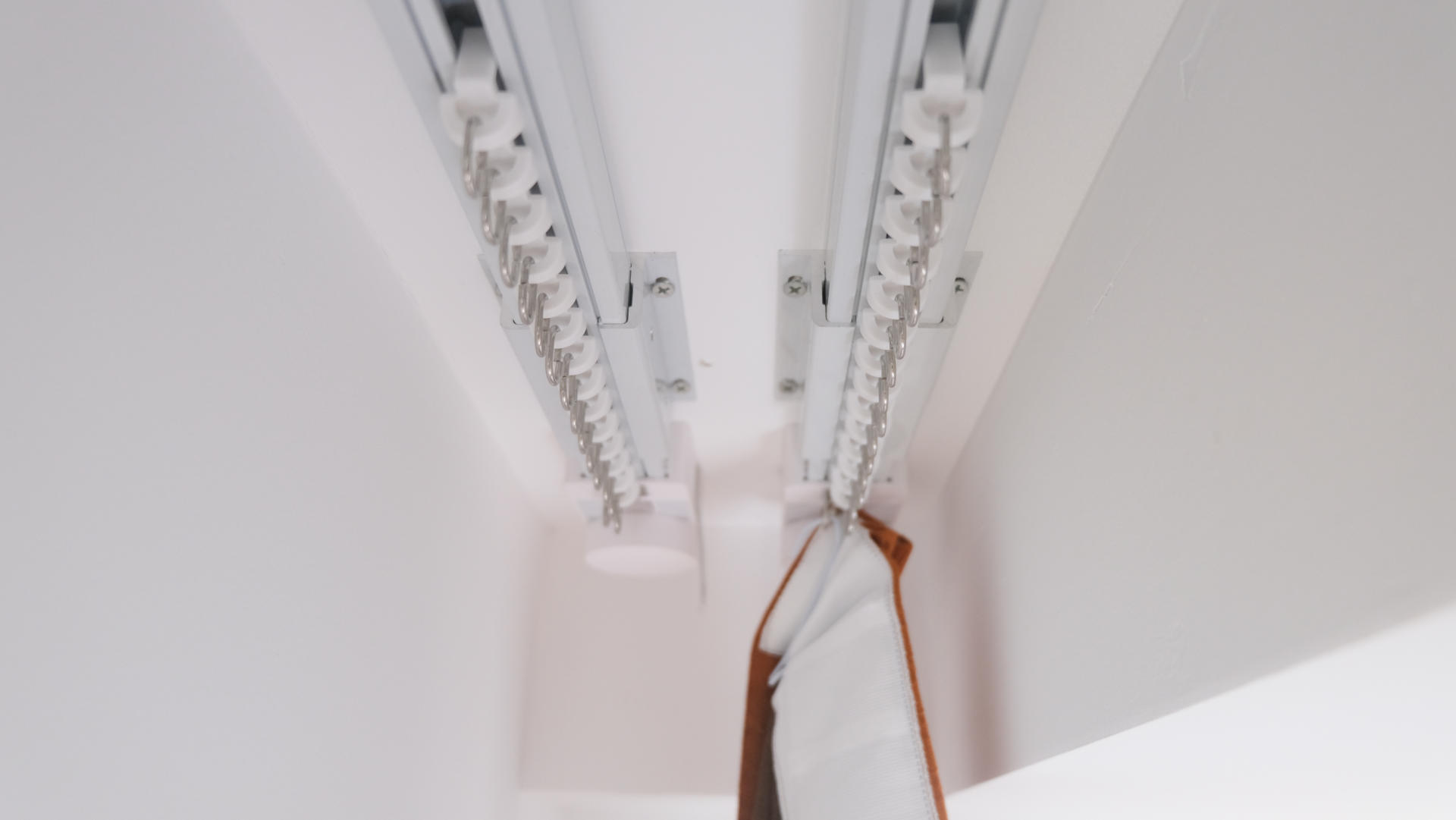 智能窗帘电动窗帘怎么安装,电动窗帘哪个步骤装最好