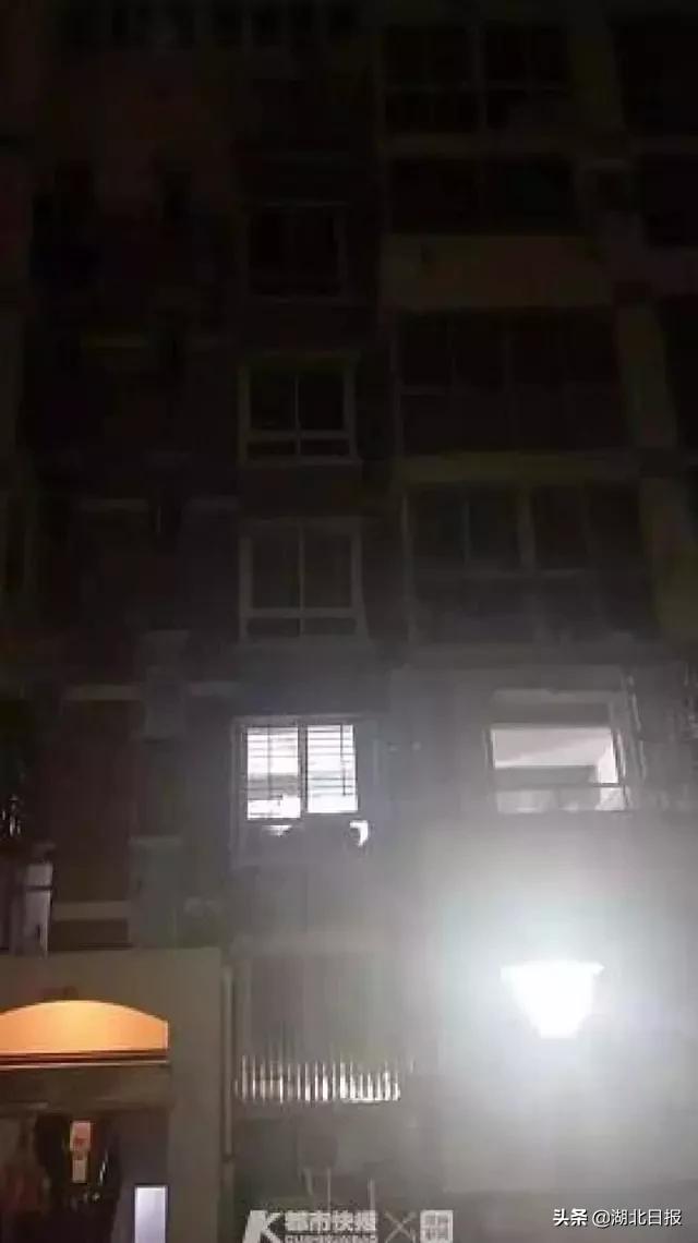 男子买房没几天17户邻居跑路,男子买房没几天整栋邻居被吓跑