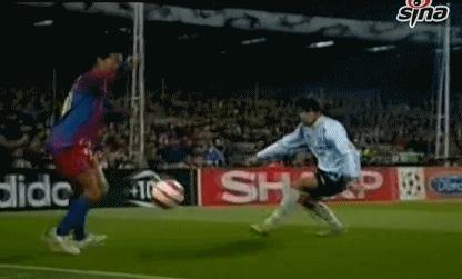 足球十个简单过人动作c罗,盘点c罗的5个顶级过人技巧