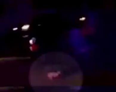 小朋友高速上不系安全带被甩出车,小孩没系安全带被甩出车视频