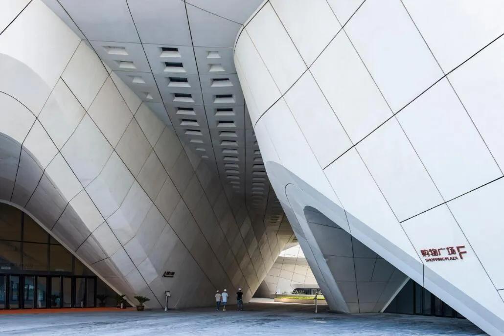 建筑设计师扎哈·哈迪德,扎哈哈迪德设计的中国建筑