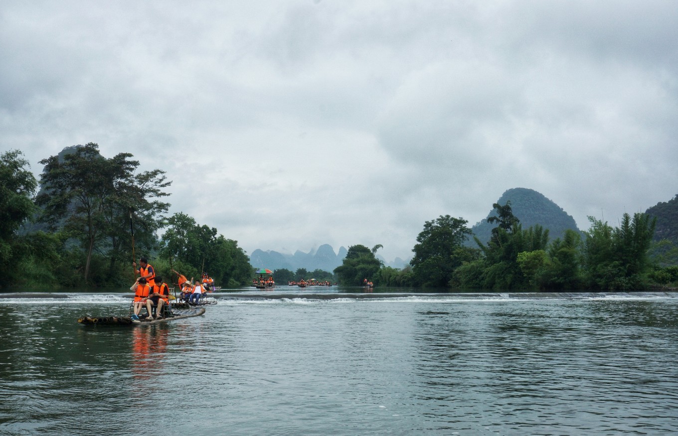 阳朔竹筏还能坐吗,阳朔竹筏漂流景点
