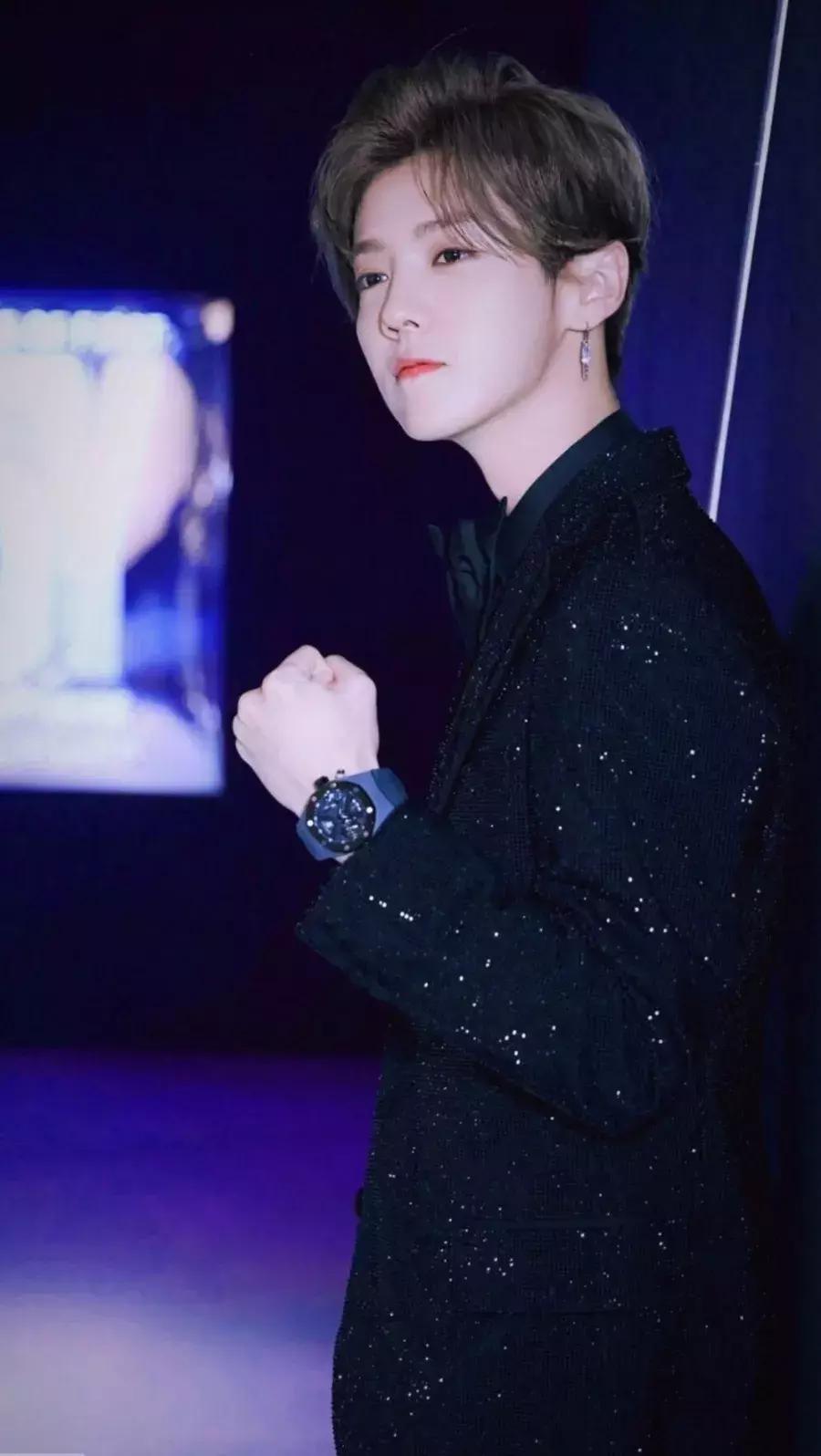 近期鹿晗热搜,鹿晗爱豆鸭