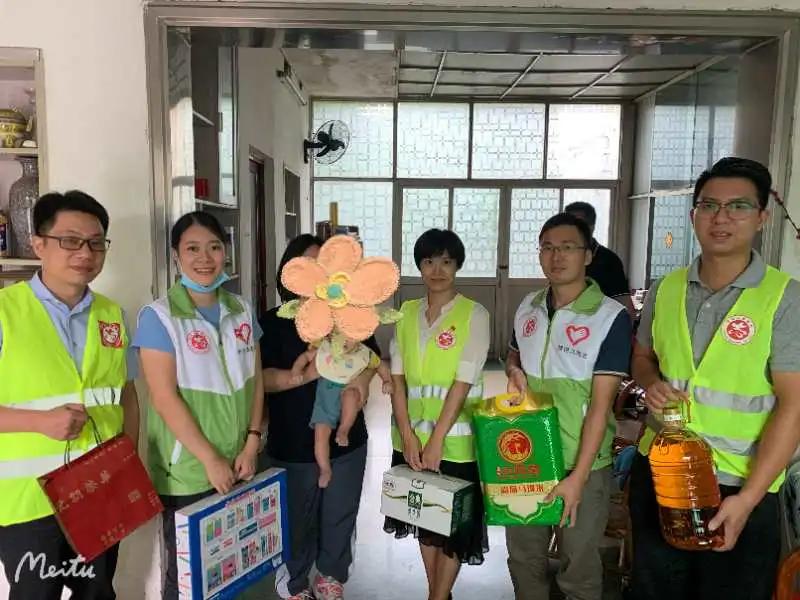 番禺｜情系困境儿童，桥南街团工委送上中秋慰问