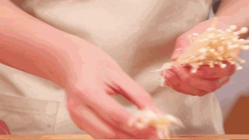 吃完金针菇第二天原封不动排出体外？那还有必要吃吗？