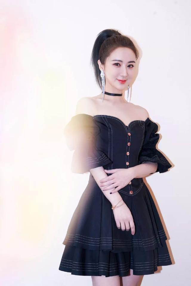 欧莱雅面膜直播价格 (欧莱雅面膜陷价格争议)