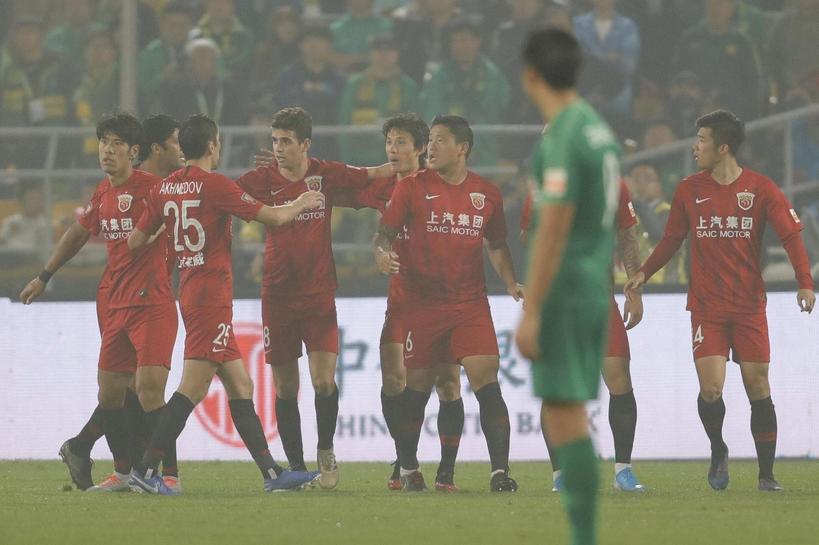 上港2-1双杀卓尔新援首秀破门,2:1逆转绝杀国安