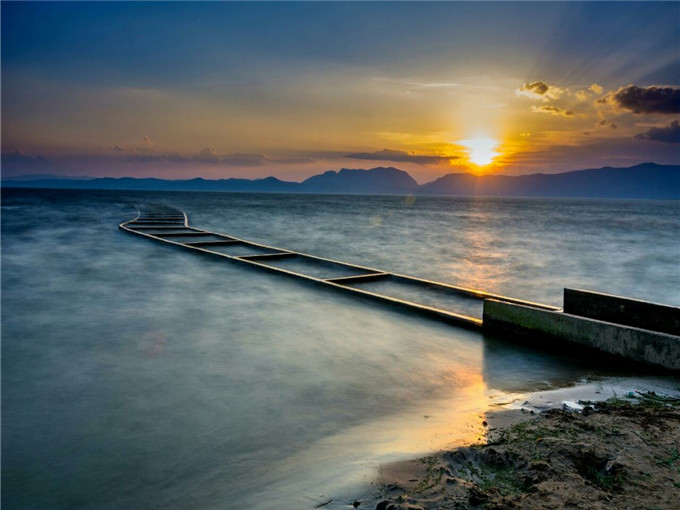 西山公园离西山风景区远吗,昆明西山公园哪里好玩