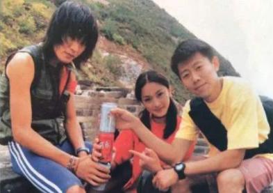 周迅爱朴树还是李亚鹏,周迅窦鹏窦靖童王菲关系