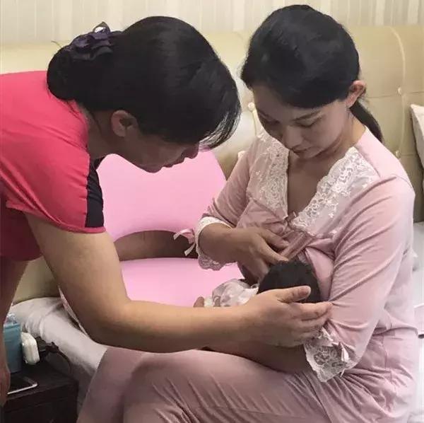 42天月嫂费用标准是多少呢,到底是请普通月嫂还是请金牌月嫂