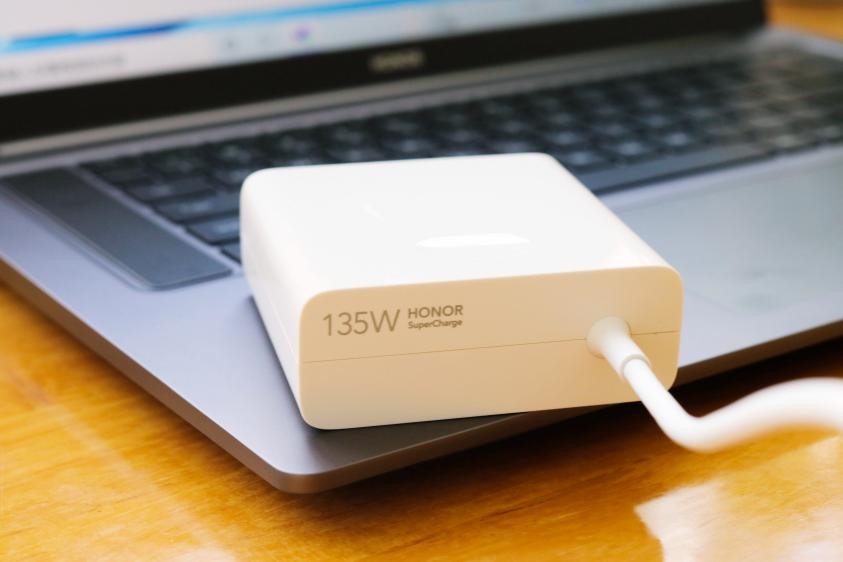 游戏本能像轻薄本一样用吗,荣耀16magicbook锐龙版测评