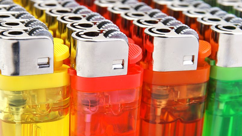 中国打火机为什么可以做到1块钱,一元打火机威力