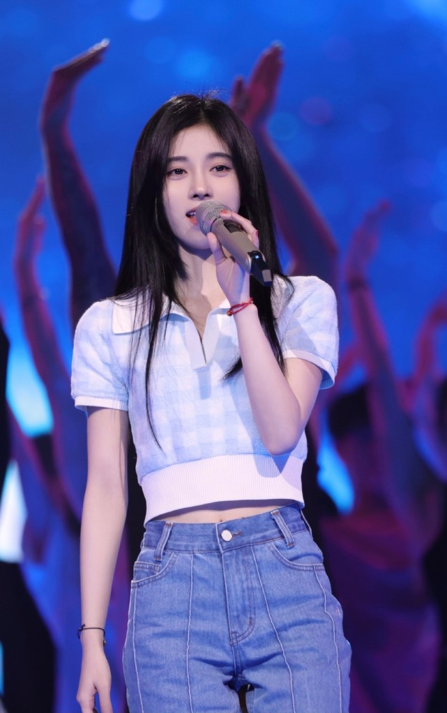 鞠婧祎被质疑穿山寨回放,鞠婧祎疑穿山寨衣服