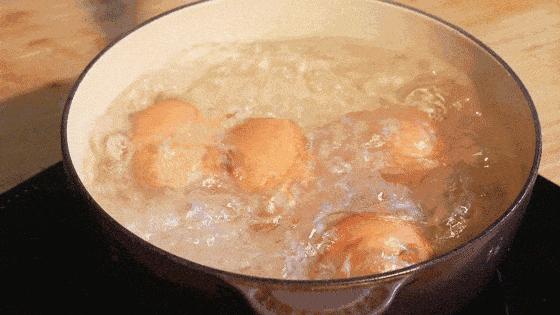 煎鱼不粘锅掉皮简单方法,怎么煎鱼不粘锅掉皮