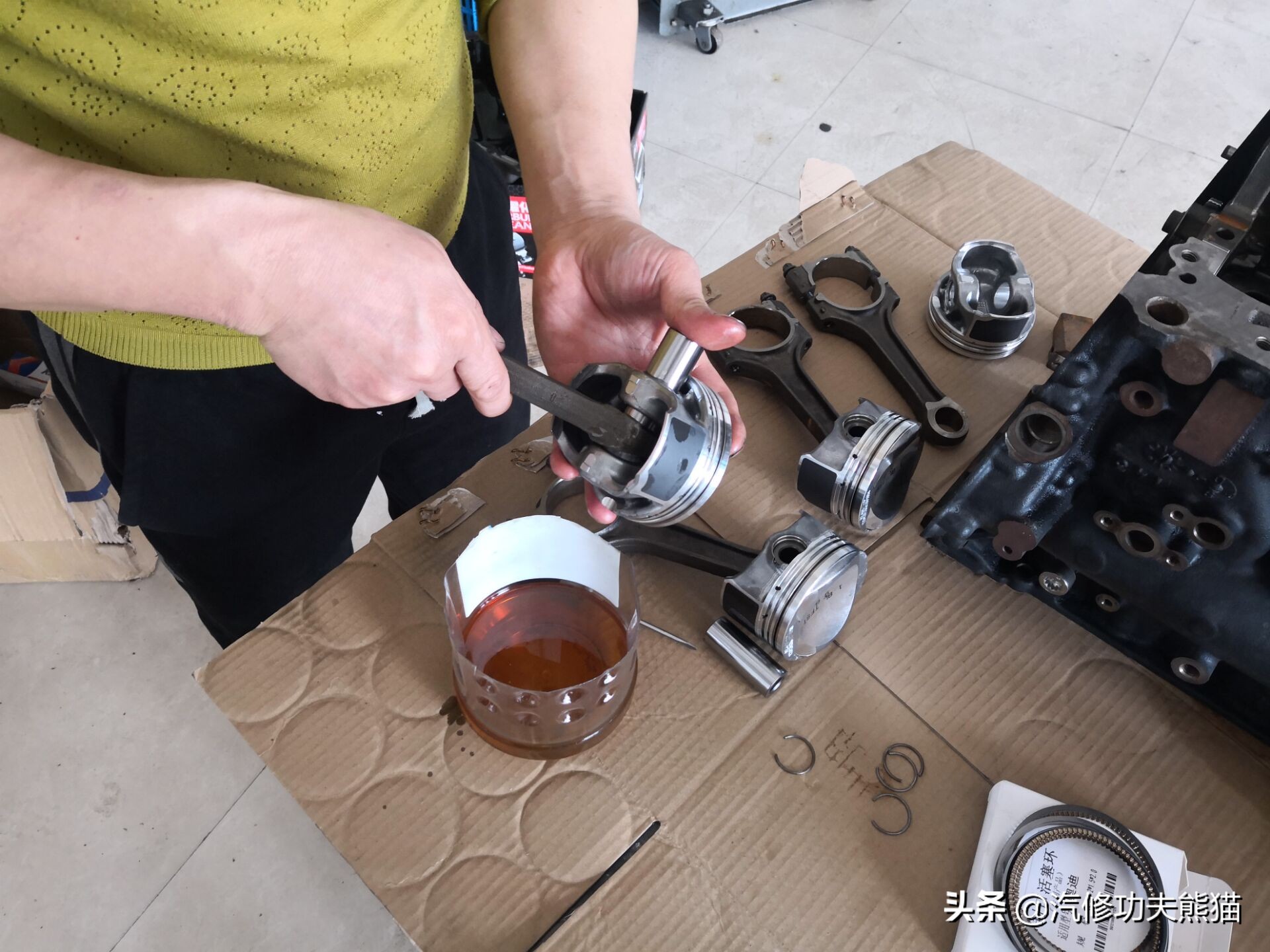 2013奥迪a4l烧机油怎么解决,奥迪a4l哪一款开始烧机油不严重