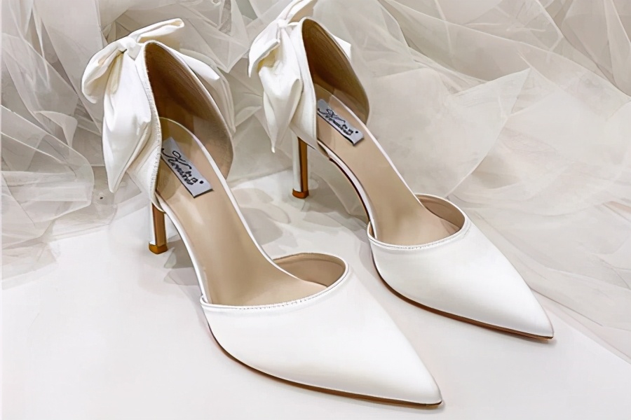 结婚婚鞋穿什么颜色最好,结婚婚鞋什么样的合适