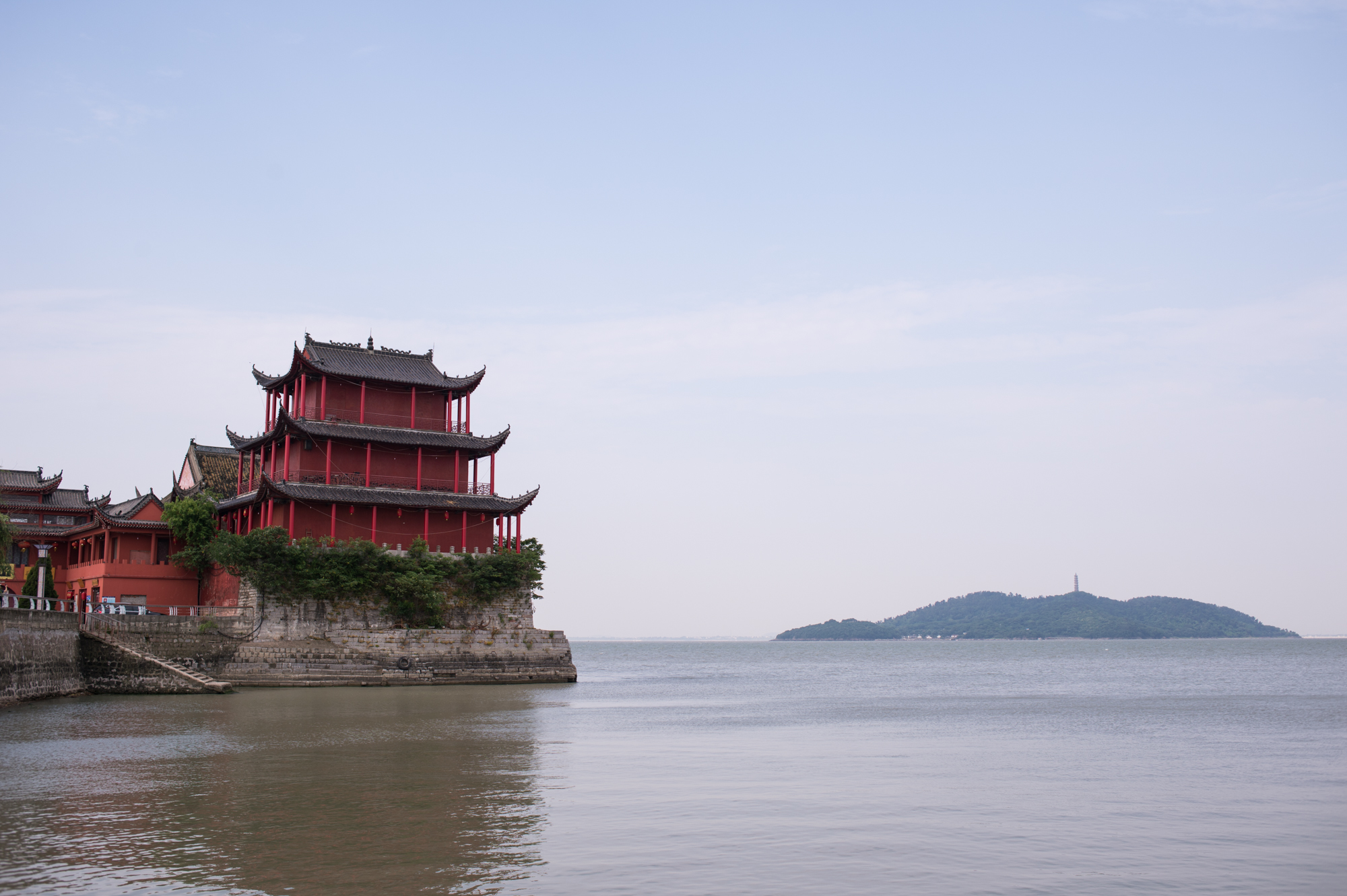 安徽巢湖水下古城遗址,巢湖古刹