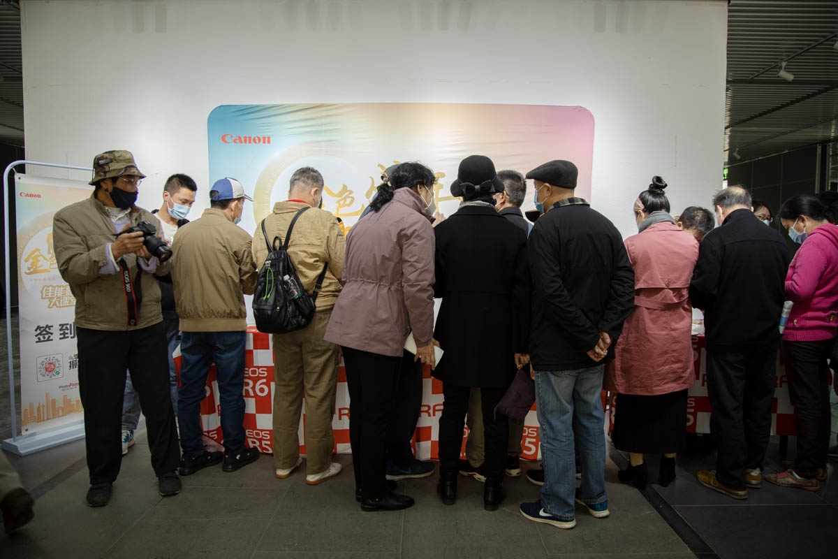 閲戣壊鐩涘勾鎽勫奖姣旇禌,閲戣壊鐩涘勾