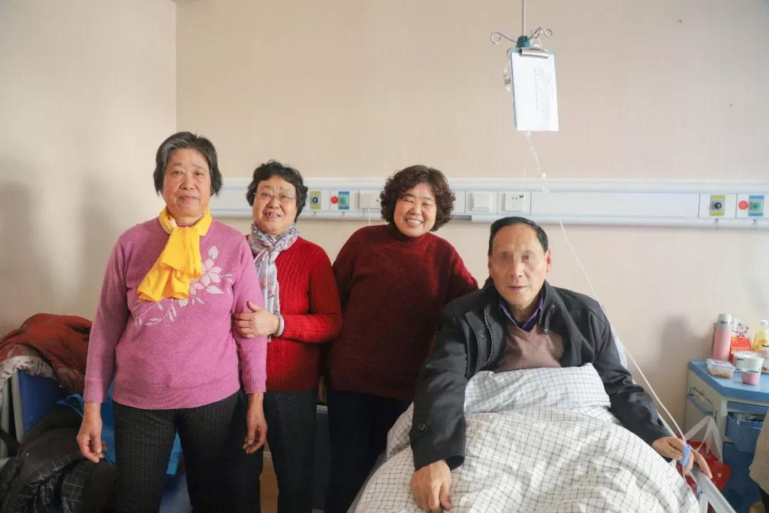 手术历经两小时患者术中咽喉创面几乎无出血