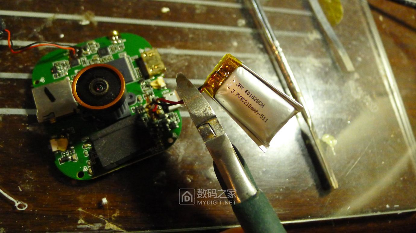 PAPAGO！GoSafe535行车记录仪拆解+电源接反故障维修