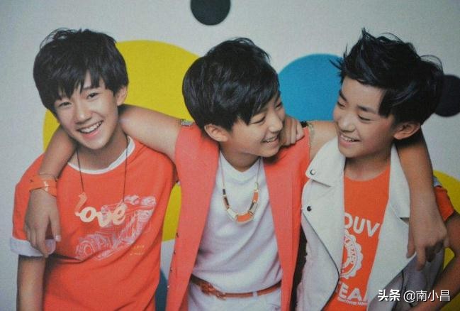 tfboys六周年演唱会指路,tfboys六周年演唱会小动作