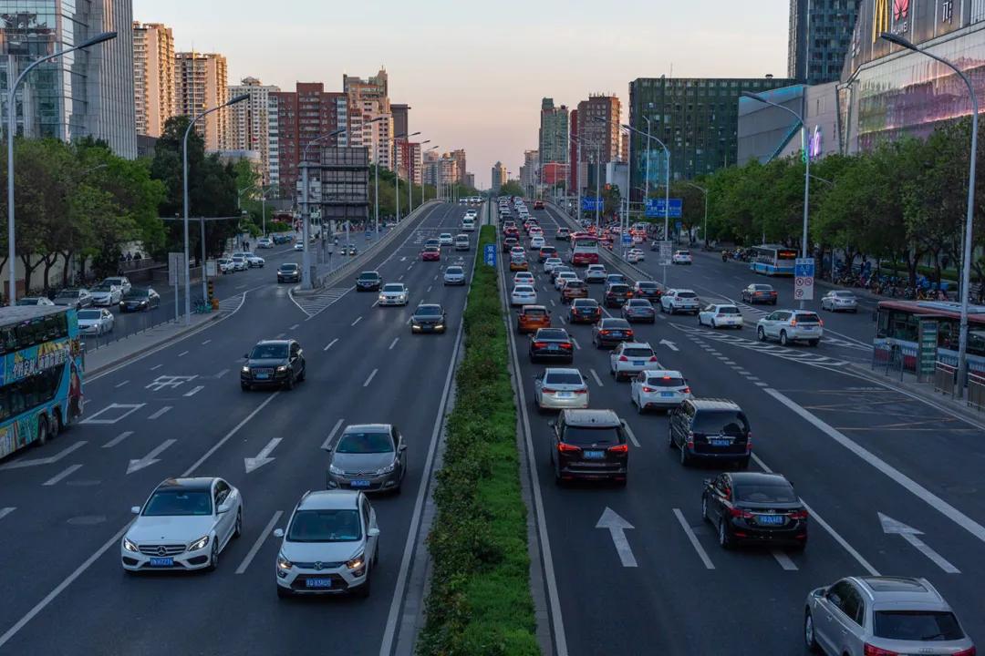 鍙屼簳棣栧煄鍥介檯,棣栧煄鍥介檯鍙屼簳