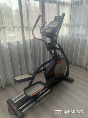 椭圆机和跑步机哪个更能锻炼,跑步机椭圆机动感单车哪个燃脂