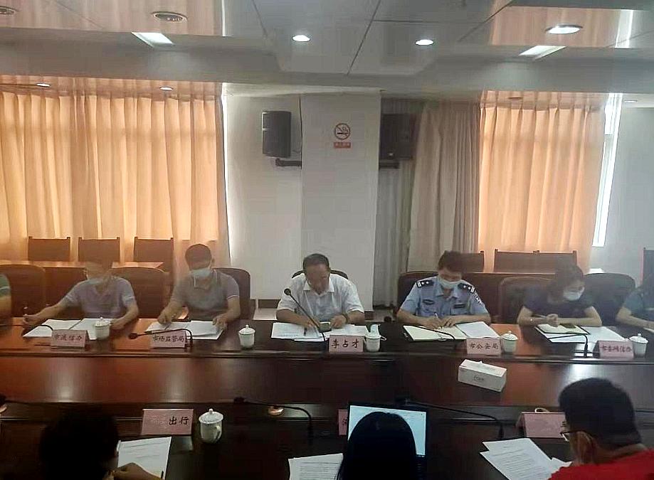 加强网约车监管确保安全出行,呼吁相关部门管管网约车平台乱象