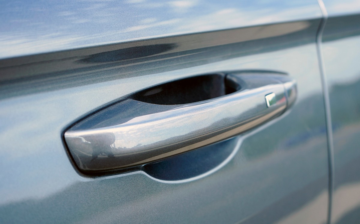 帝豪第四代冠军版豪华型驾驶体验,外观时尚舒适动力好的车