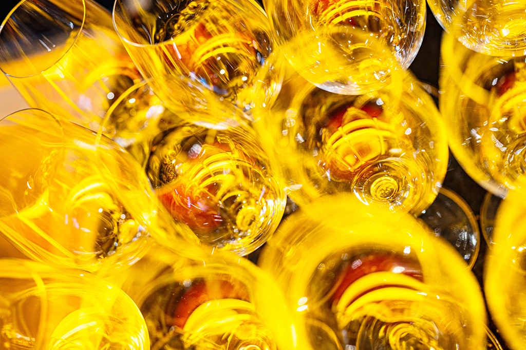 索尼g大师24-70f4镜头评测,sel35f18索尼