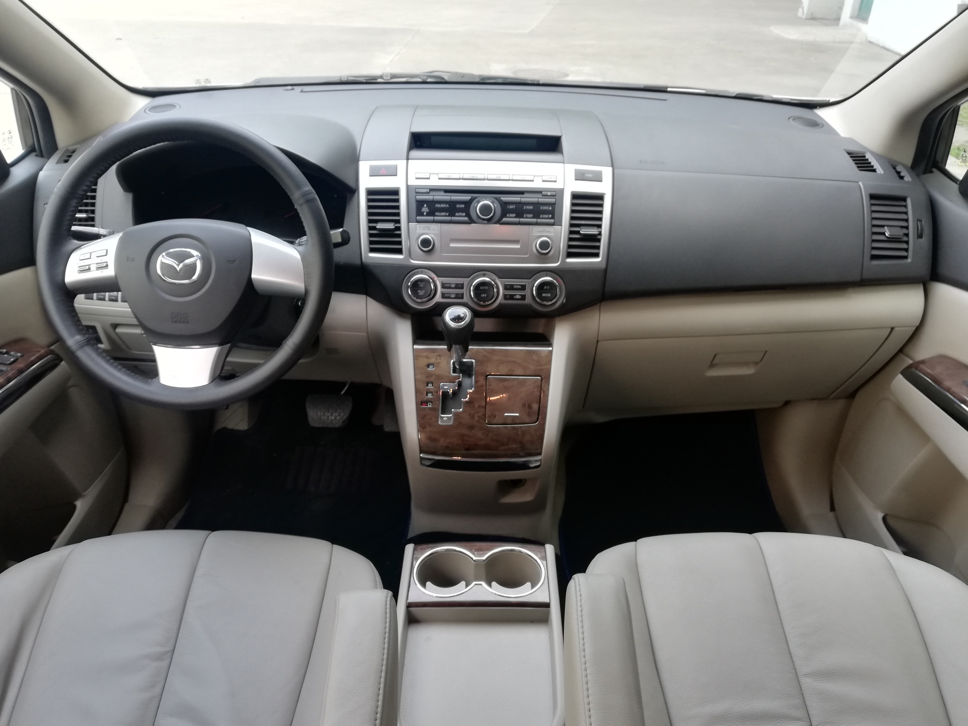 马自达8mpv二手,老款mpv马自达8