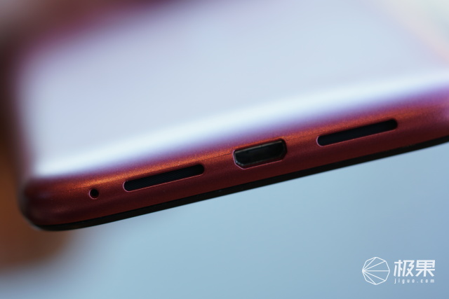 诺基亚c1plus和c3哪个好,诺基亚c1plus处理器