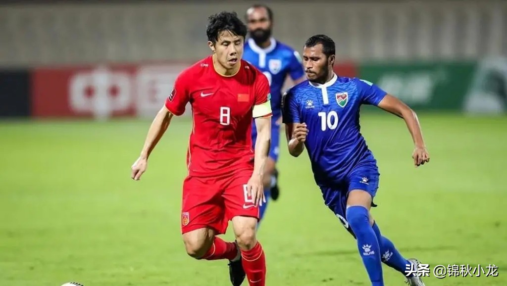 详细分析中国中场,中国男足的中场