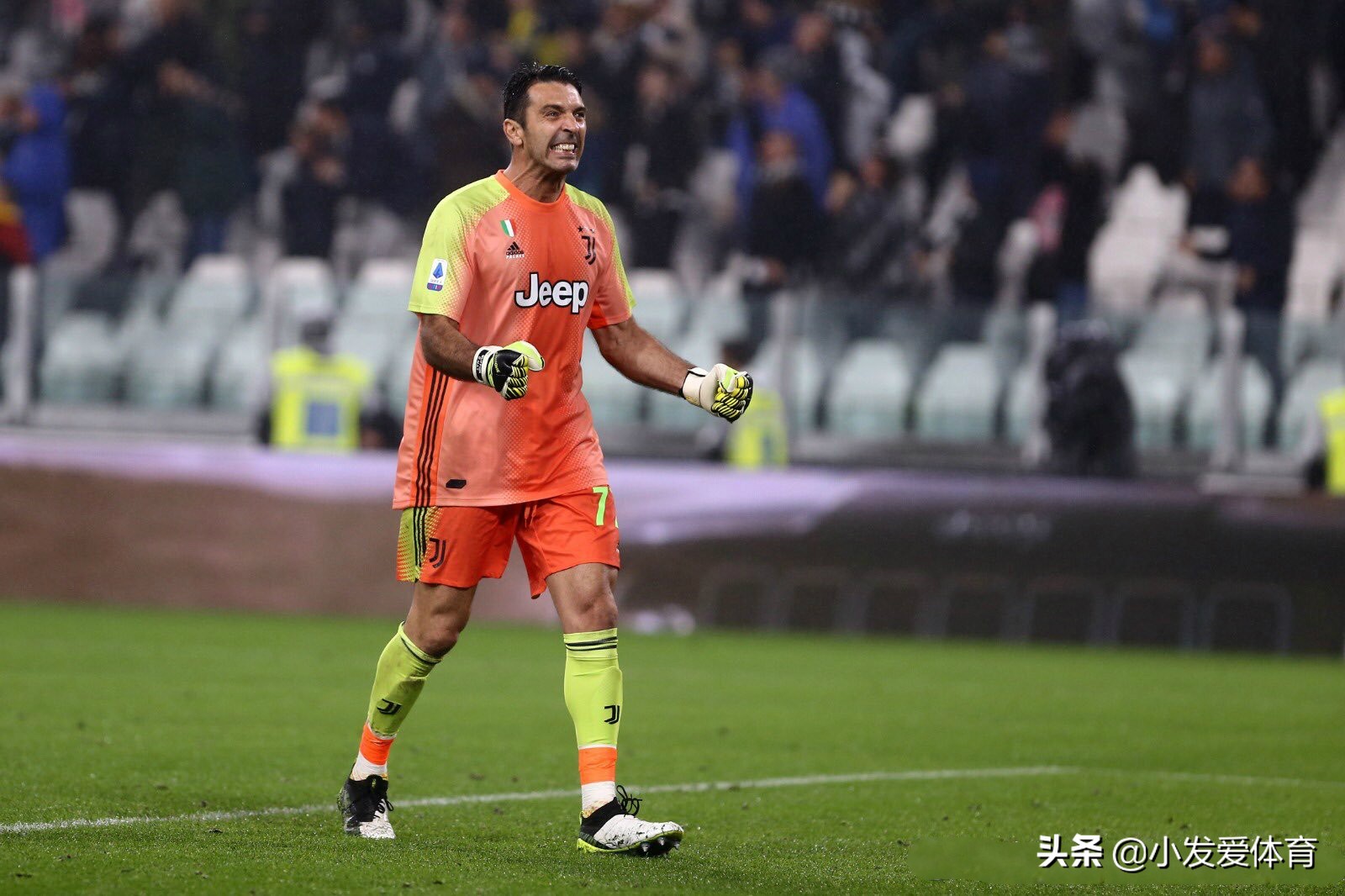 布冯签约米兰,布冯续约至2024年