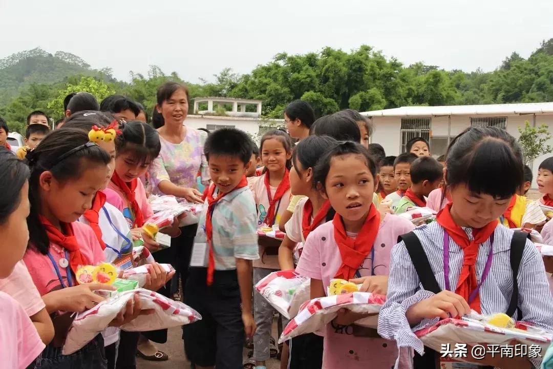 广西省平南县大洲镇潭龙村,广西平南县大洲镇潭龙村