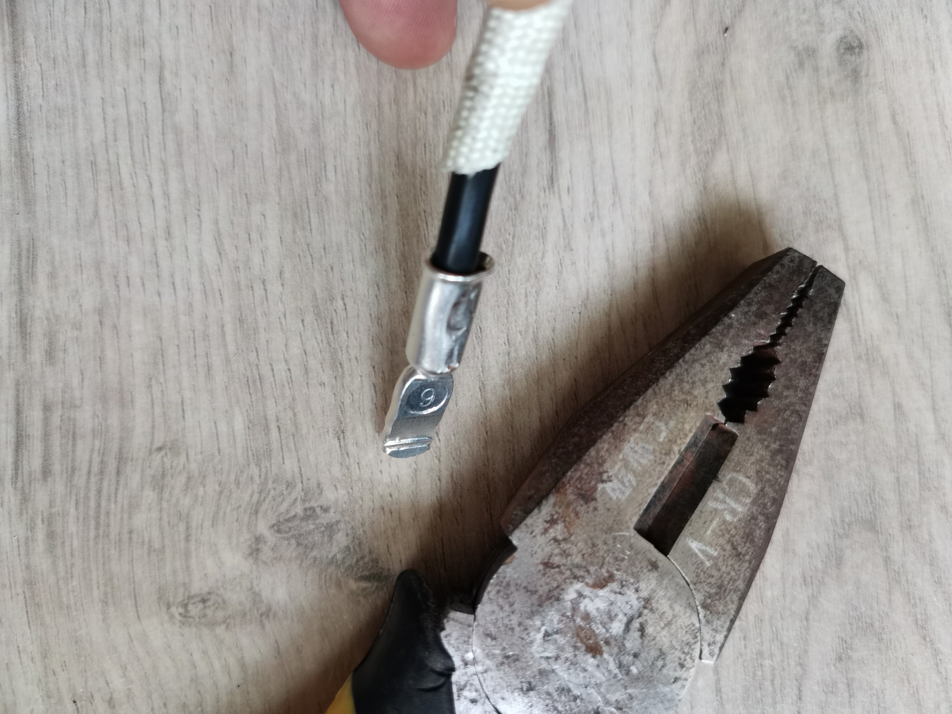 磷酸铁锂做三轮车电池,给电动三轮做一个磷酸铁锂电池