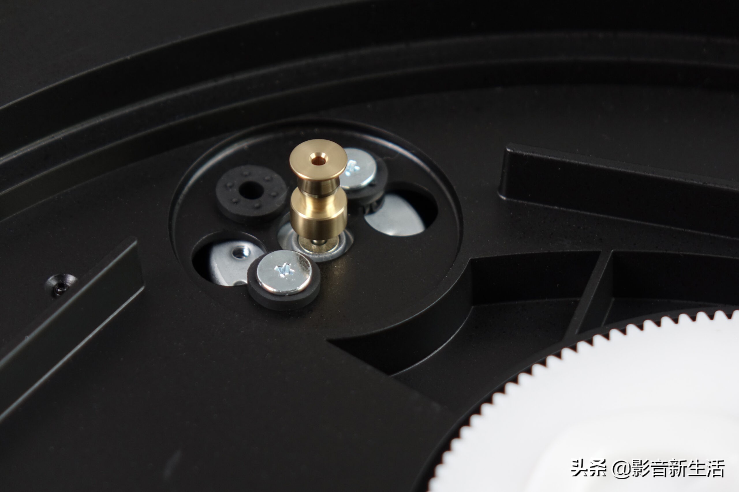 “摆脱繁琐的连接”SonyPS-LX310BT黑胶唱片机