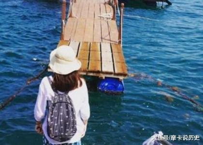 导游把游客锁在芽庄购物店内，须待一个半小时，网友：谁叫你有钱