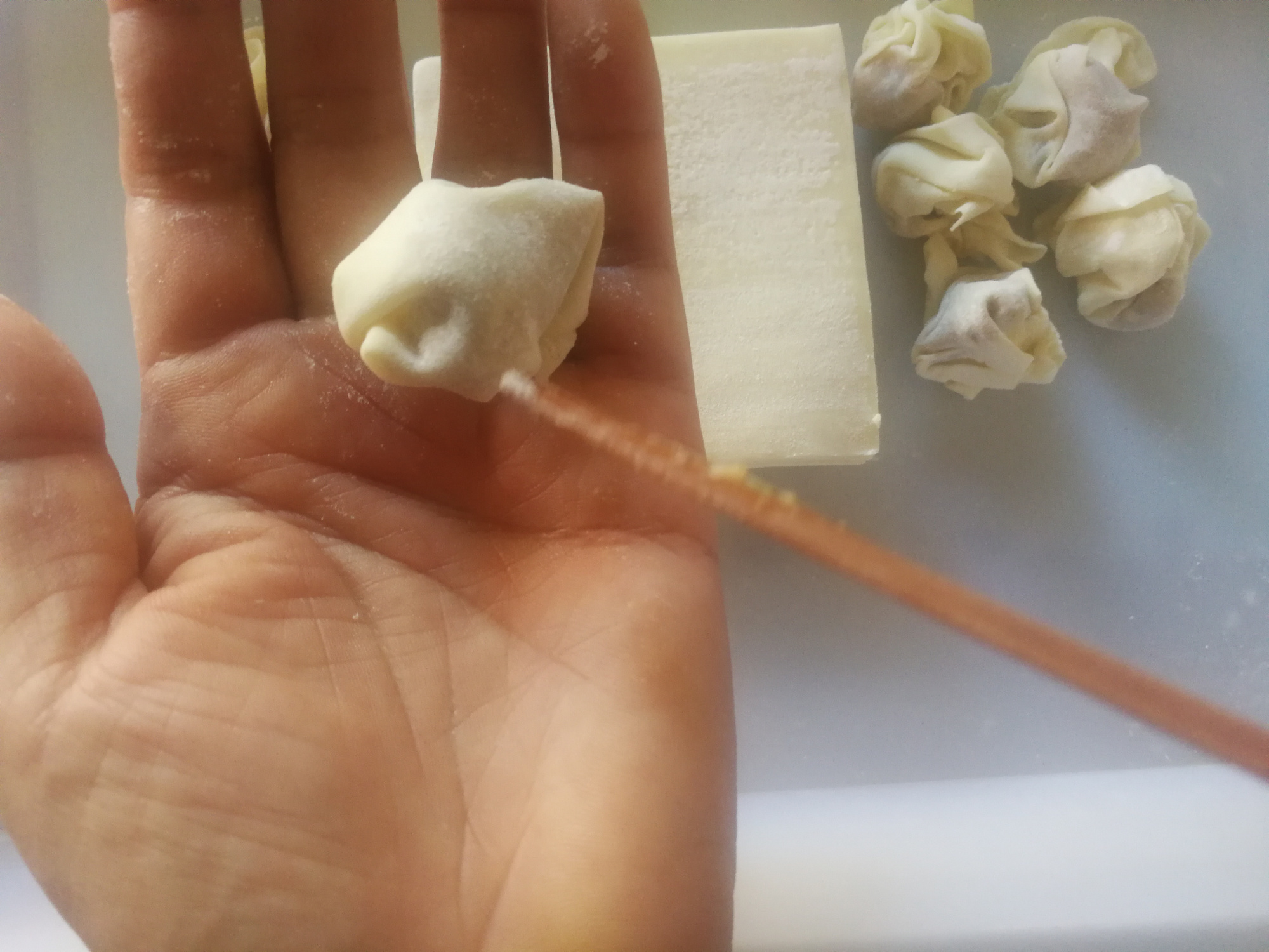 小馄饨怎么不散,包小馄饨的方法简单又好看