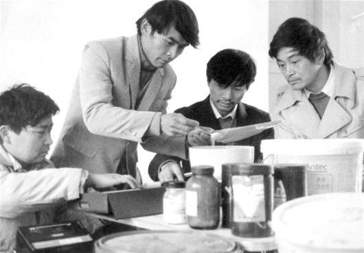 隐秘代孕产10女，居然牵出市值120亿民办高校集团总裁的发家史？