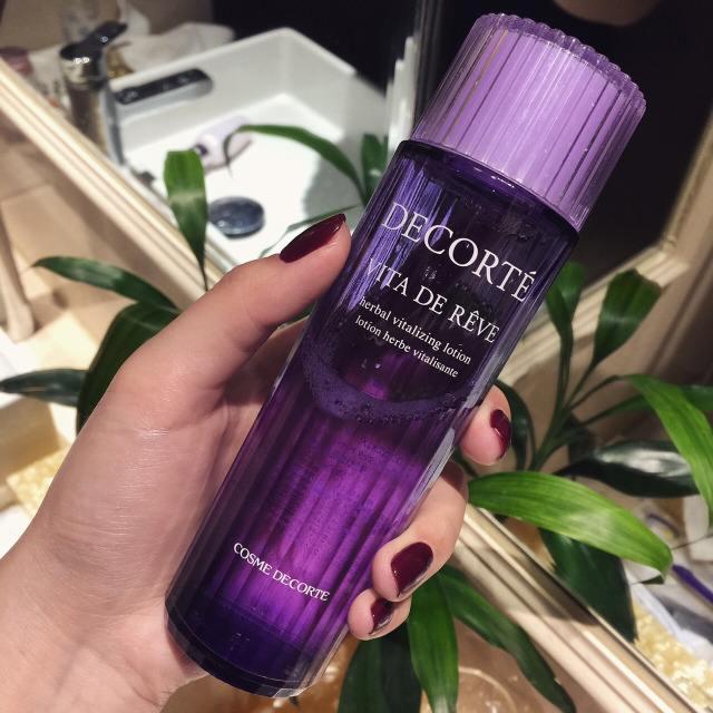 护肤品是日本的好用还是法国的,护肤品是本土版还是国际版好