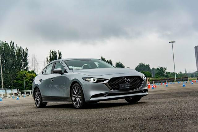 新款昂克赛拉值不值得入手,昂克赛拉为什么掉价那么严重