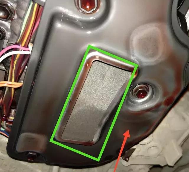 大众机油灯亮了要怎样消掉,4万公里的大众车机油灯