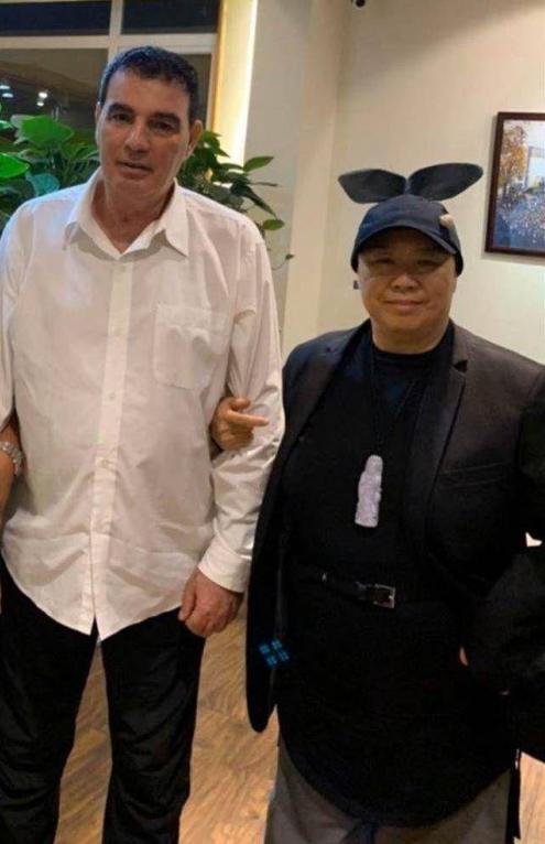 费贞绫人生经历,费贞绫出家视频